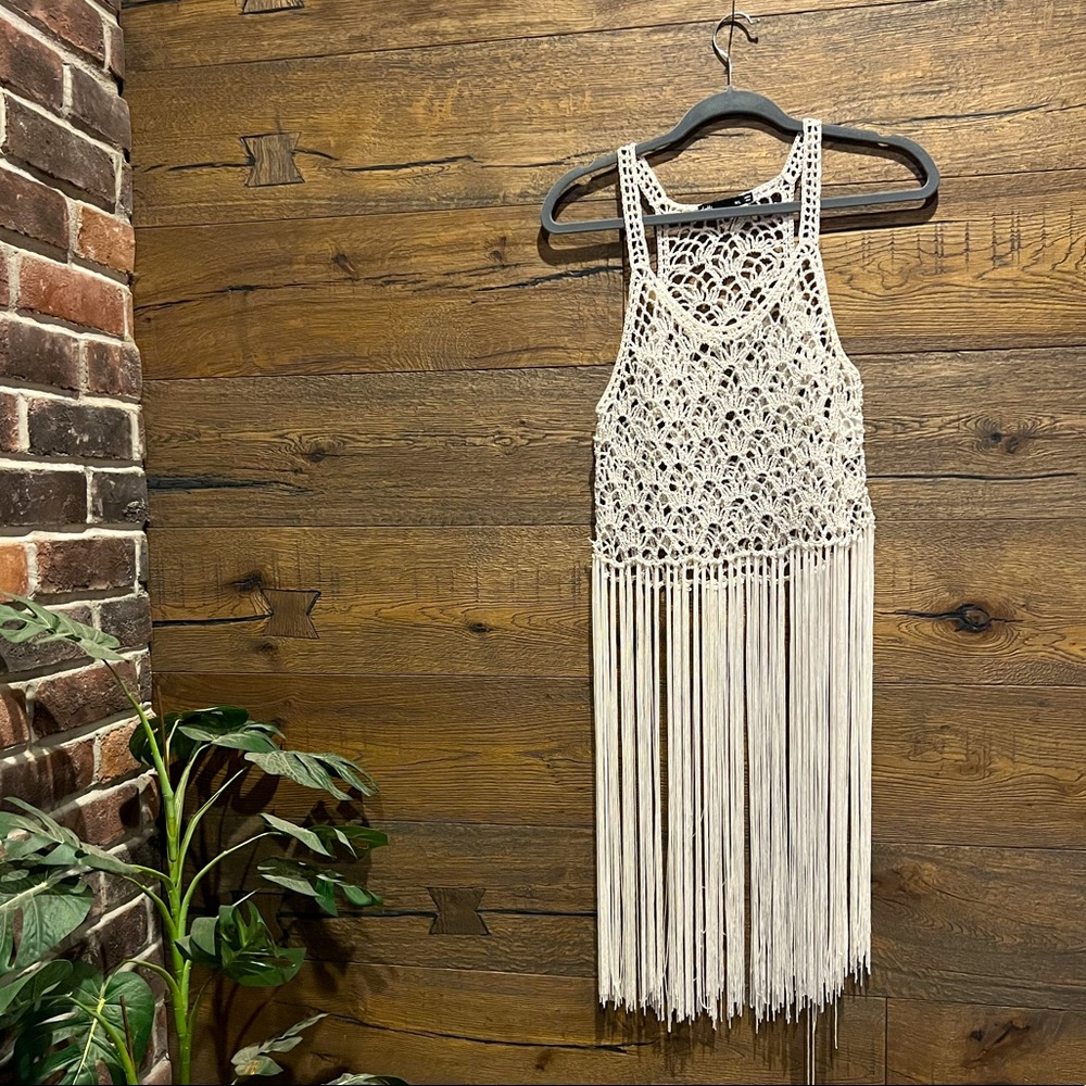 BNWOT Boho crocheted fringe top